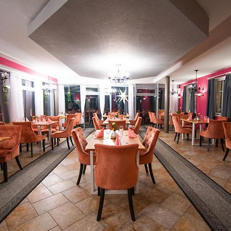 Berghotel Drei Brueder Hoehe Мариенберг Екстериор снимка
