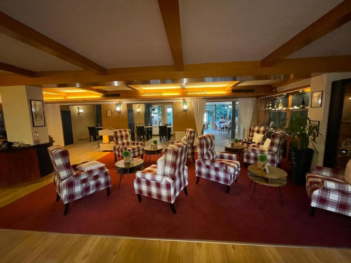 Berghotel Drei Brueder Hoehe Мариенберг Екстериор снимка