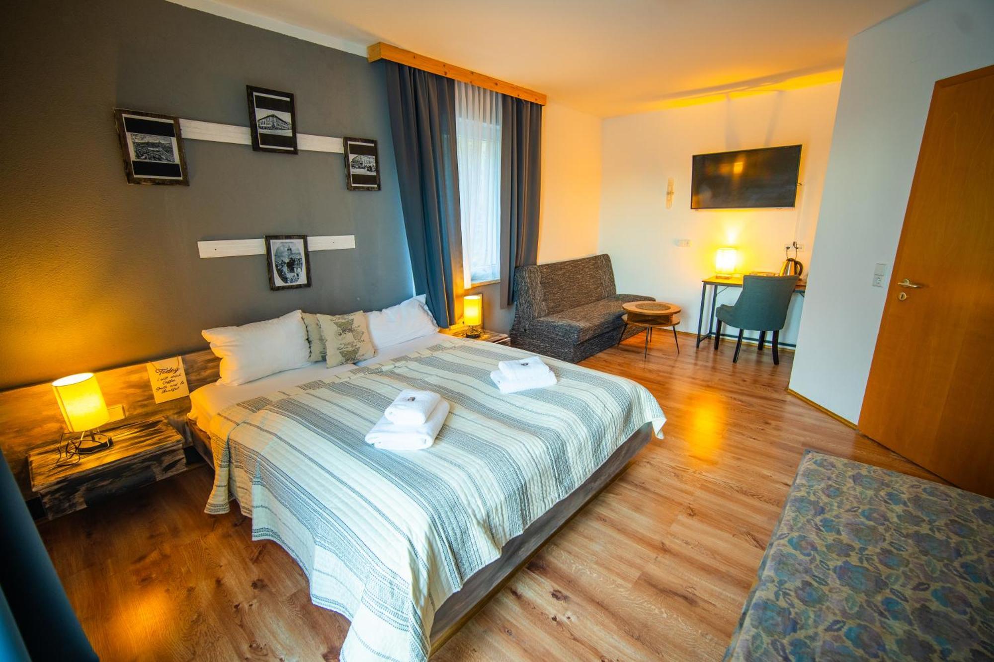 Berghotel Drei Brueder Hoehe Мариенберг Екстериор снимка
