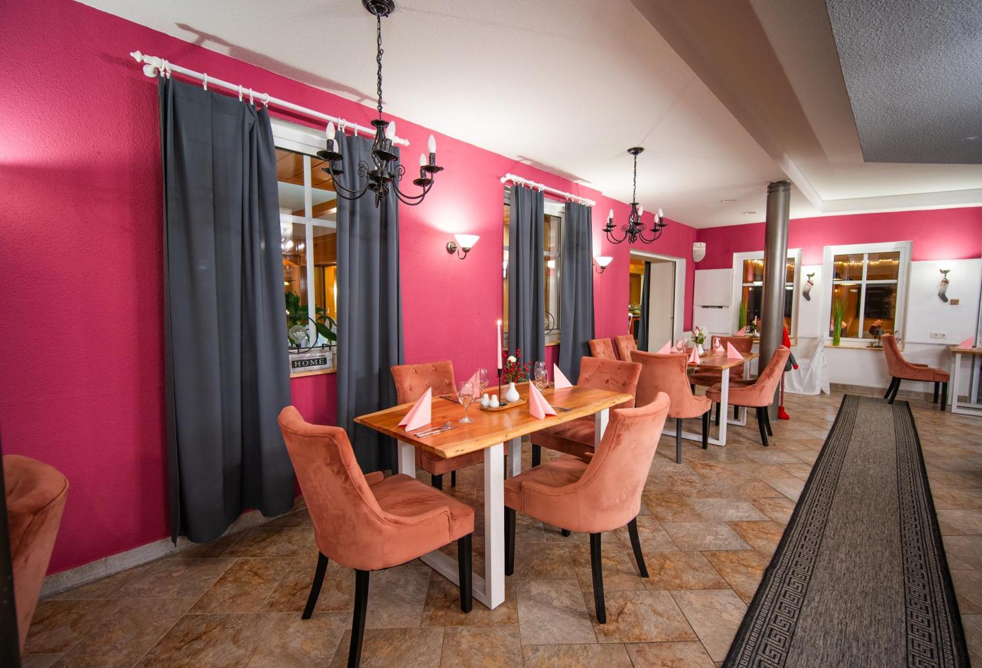 Berghotel Drei Brueder Hoehe Мариенберг Екстериор снимка