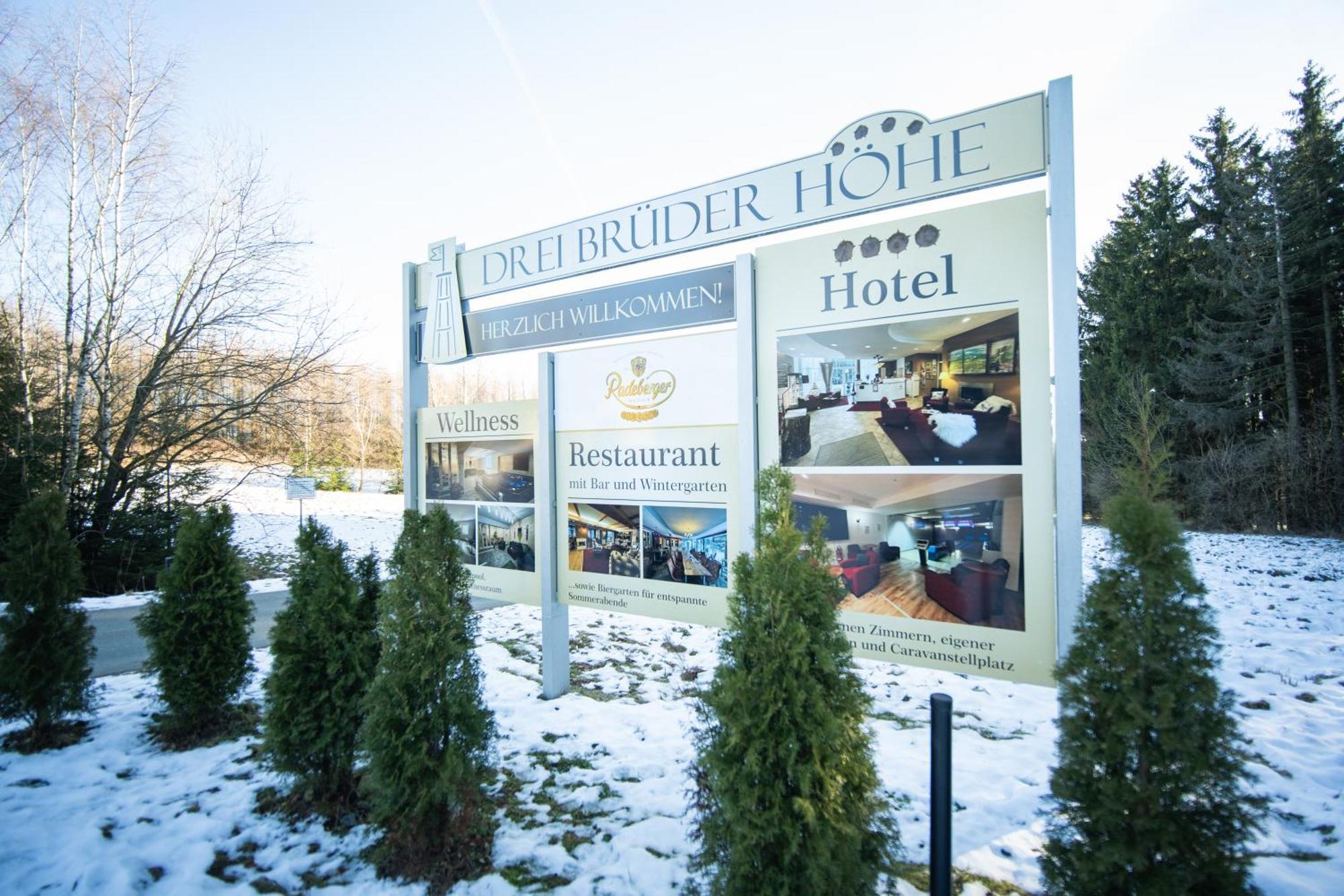Berghotel Drei Brueder Hoehe Мариенберг Екстериор снимка